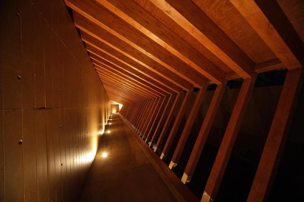 Отель Four Seasons Yuzawa Quattro Экстерьер фото
